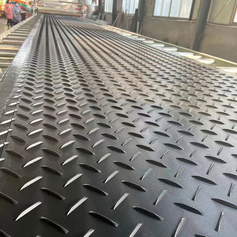 แผ่นป้องกันพื้นกลางกลวง HDPE