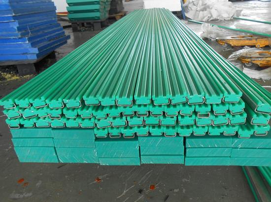 Uhmwpe แถบสวมพลาสติก Uhmwpe Plastic Wear Strip